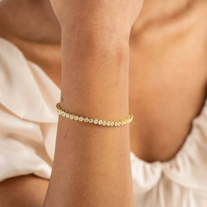 18K Gold Round Brilliant Tennis Bracelet