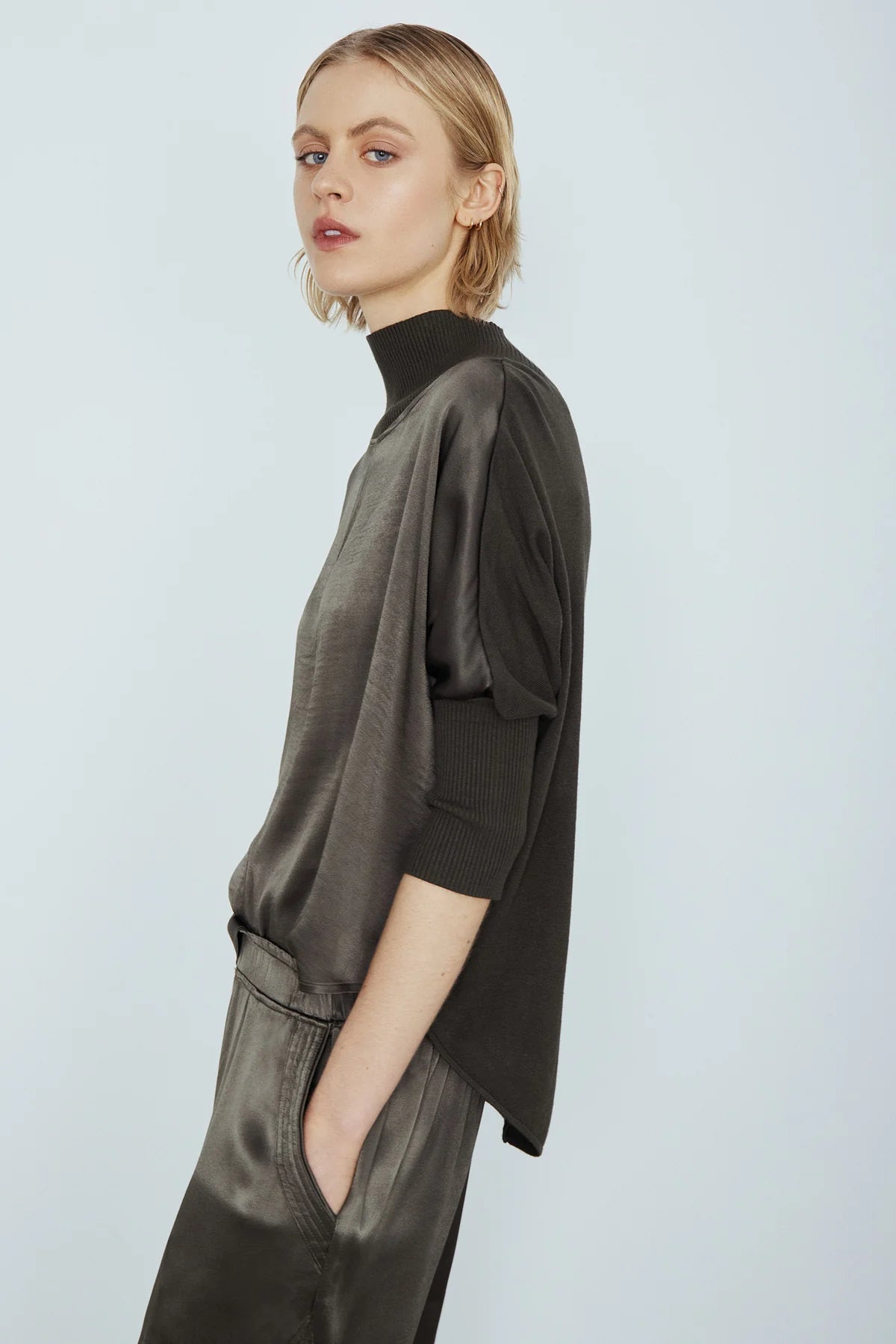 Flynn dark khaki top