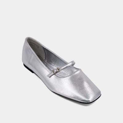 Adele flats