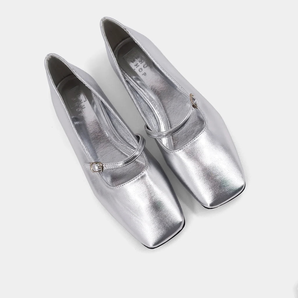 Adele flats