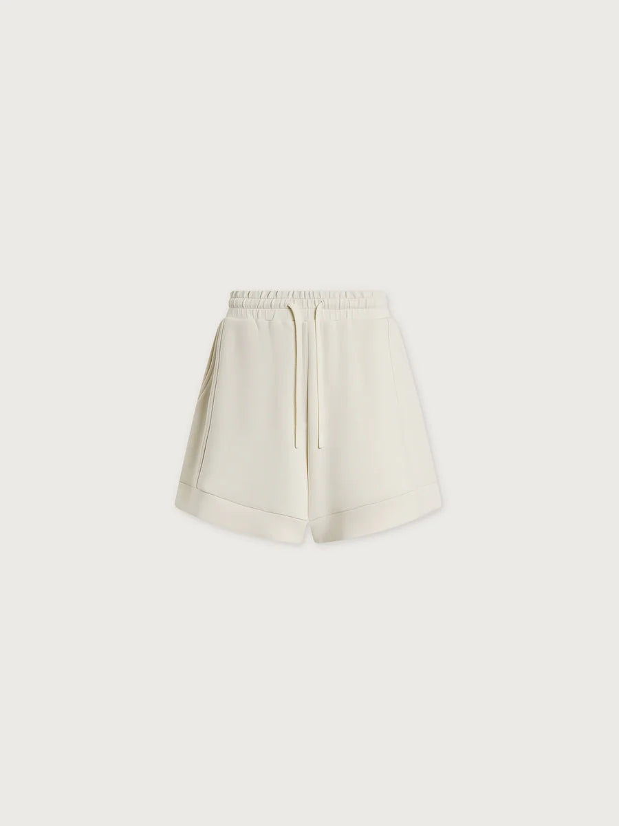 Atrium High Rise Short 4.5 in Pristine