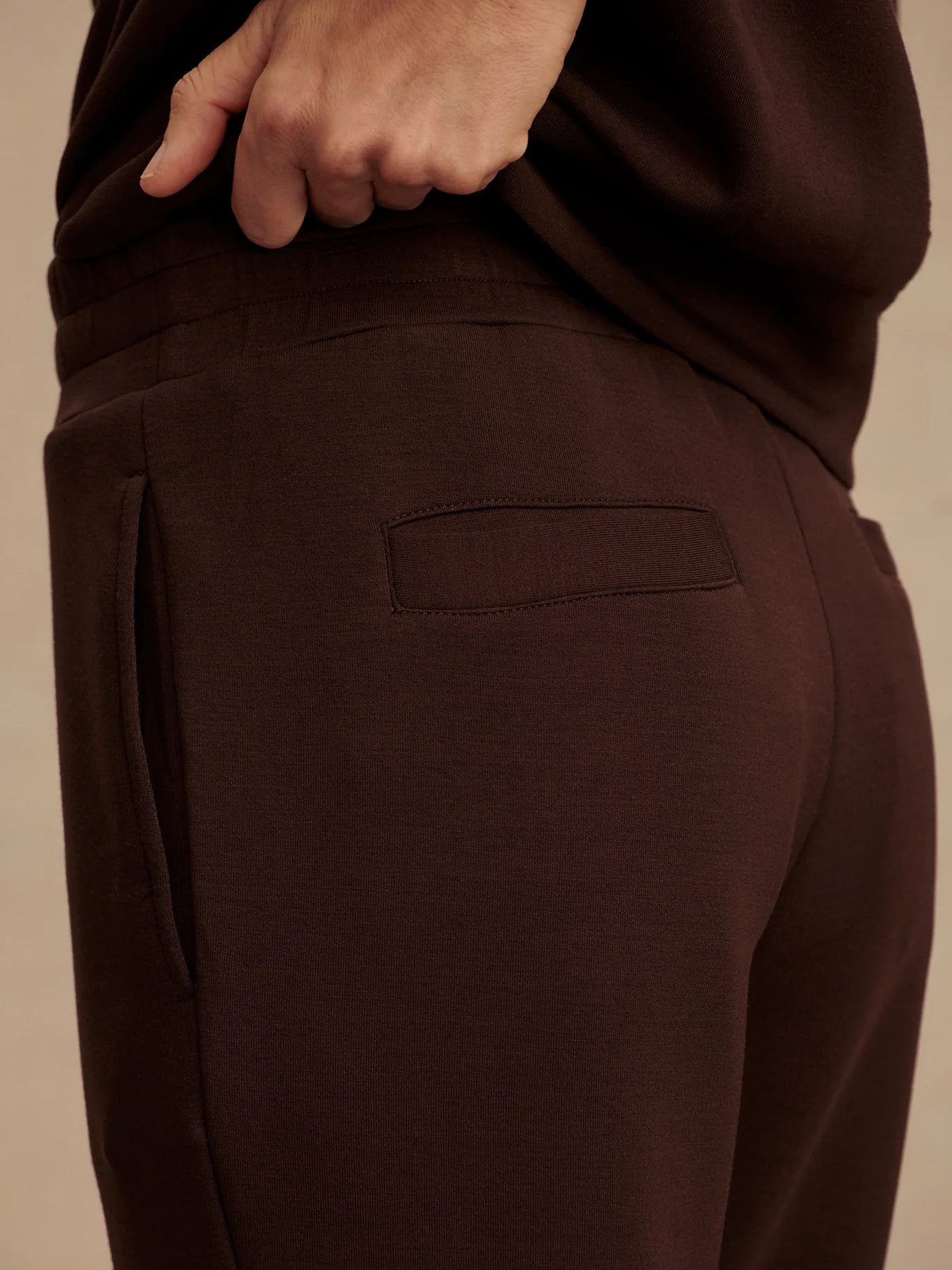 The Slim Pant 25 in Coffee Bean