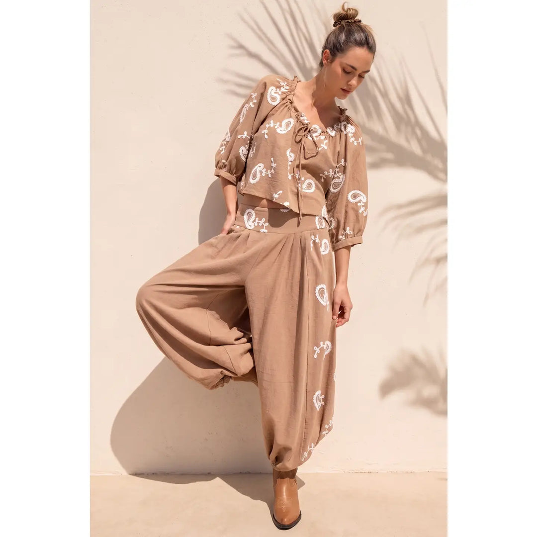 Embroidered Pant