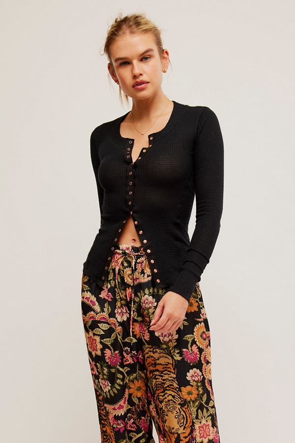 Going Places Cardi in Black