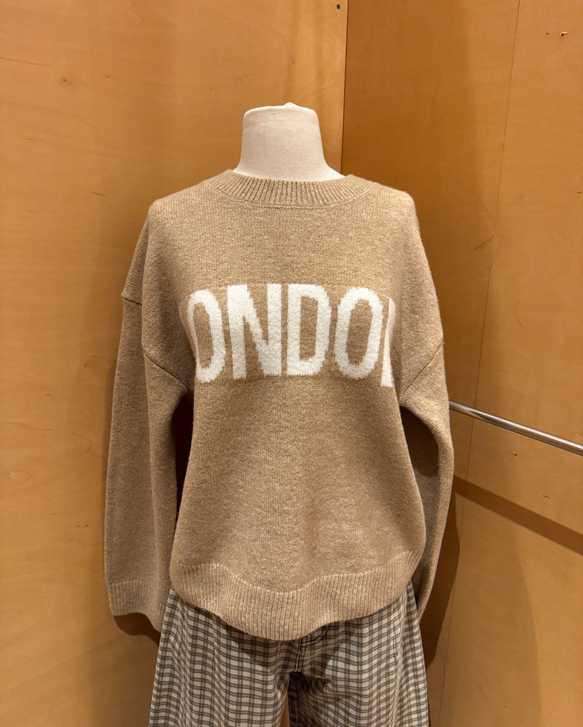 Lettering Sweater