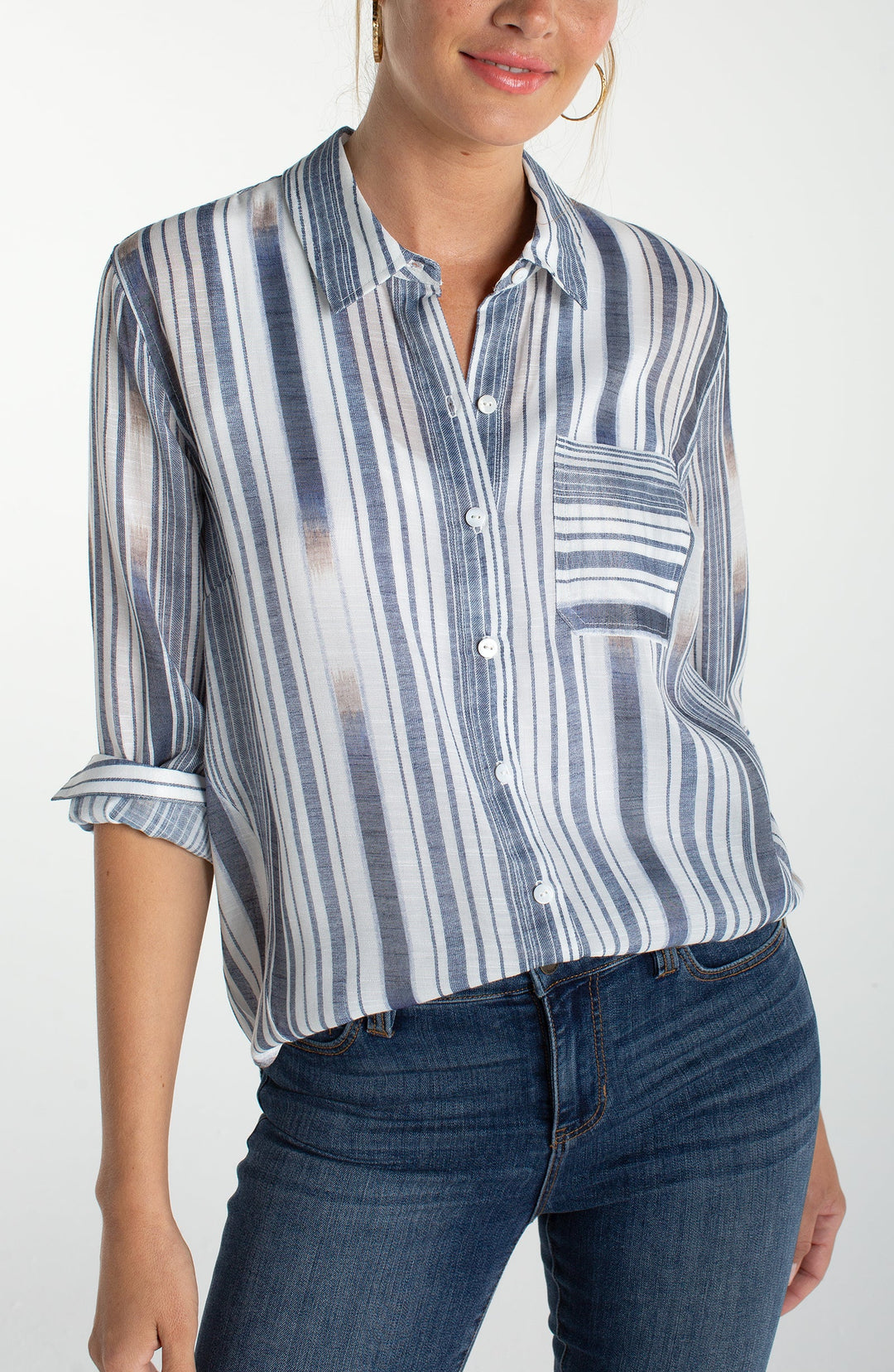Long Sleeve Button Front Woven Shirt w/ Black Seaming