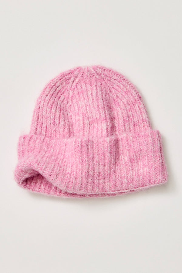 Frostline Beanie in Petal Pink