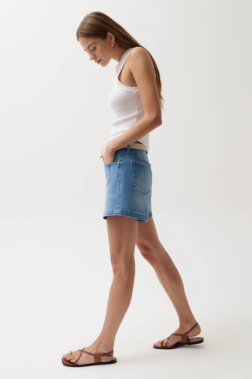 AOKI HIGH RISE A-LINE SHORT W/ DART DETAIL