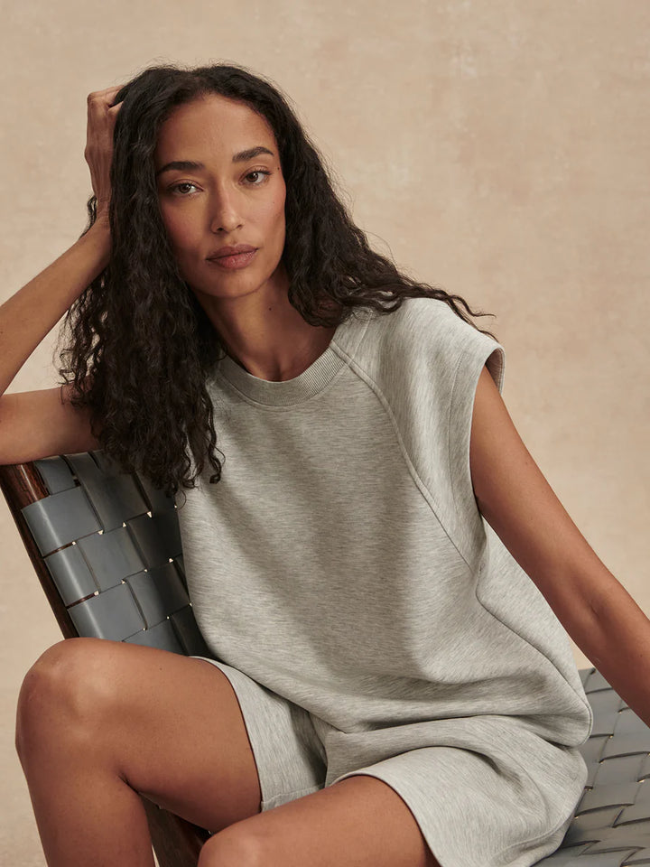 Salome Raglan Tee in Light Grey Marl