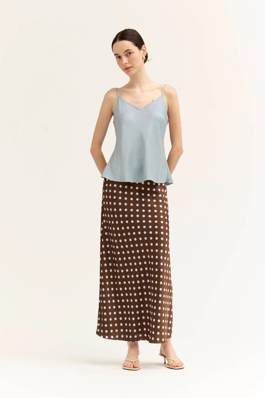 Scallop Edge Bias Tank