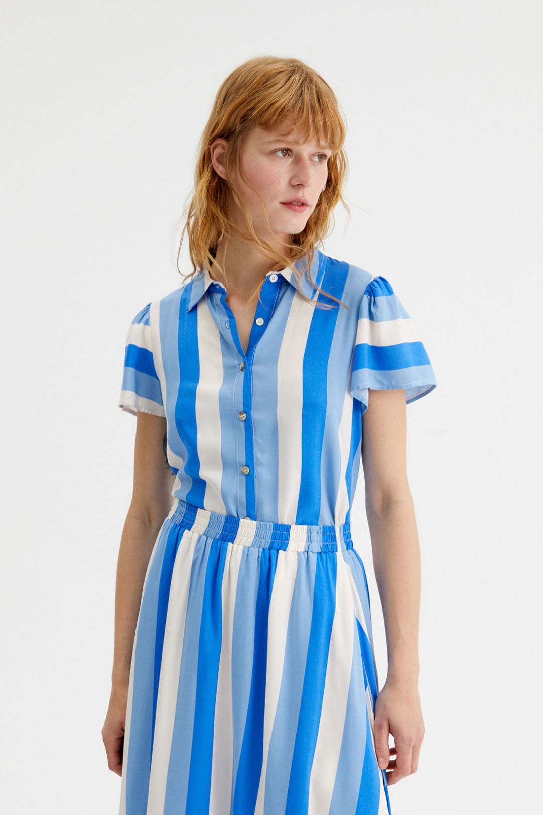 Stripe print short-sleeved loose-fit shirt