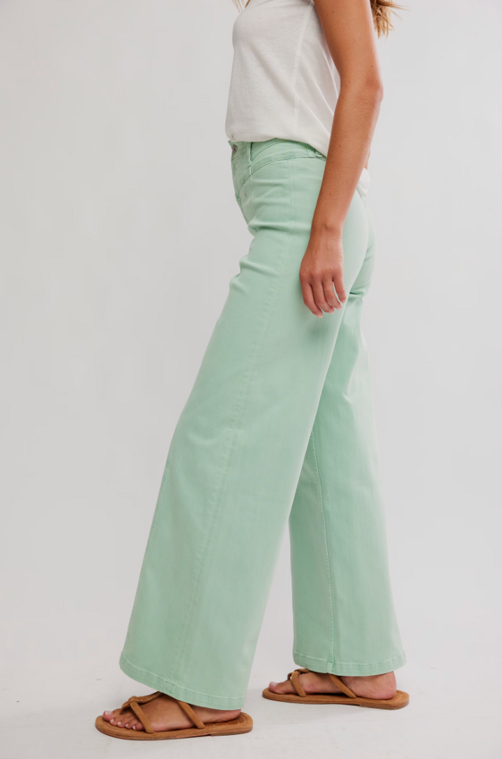 Libre Wide Leg in Cameo Green