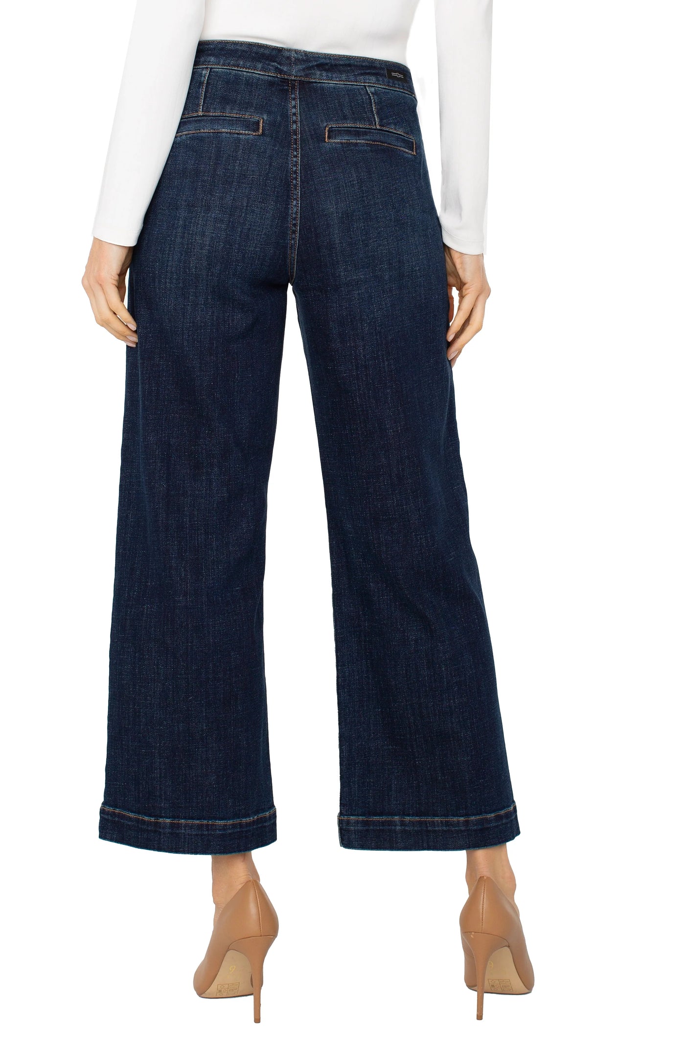 Stride Wide Leg w/ Trouser Details 27" ims