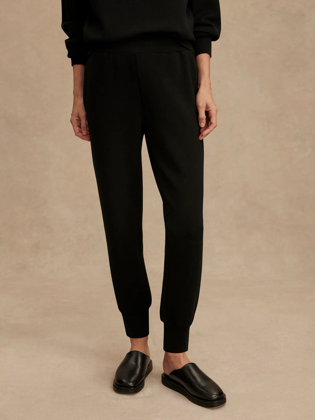 The Slim Cuff Pant 25" in Black