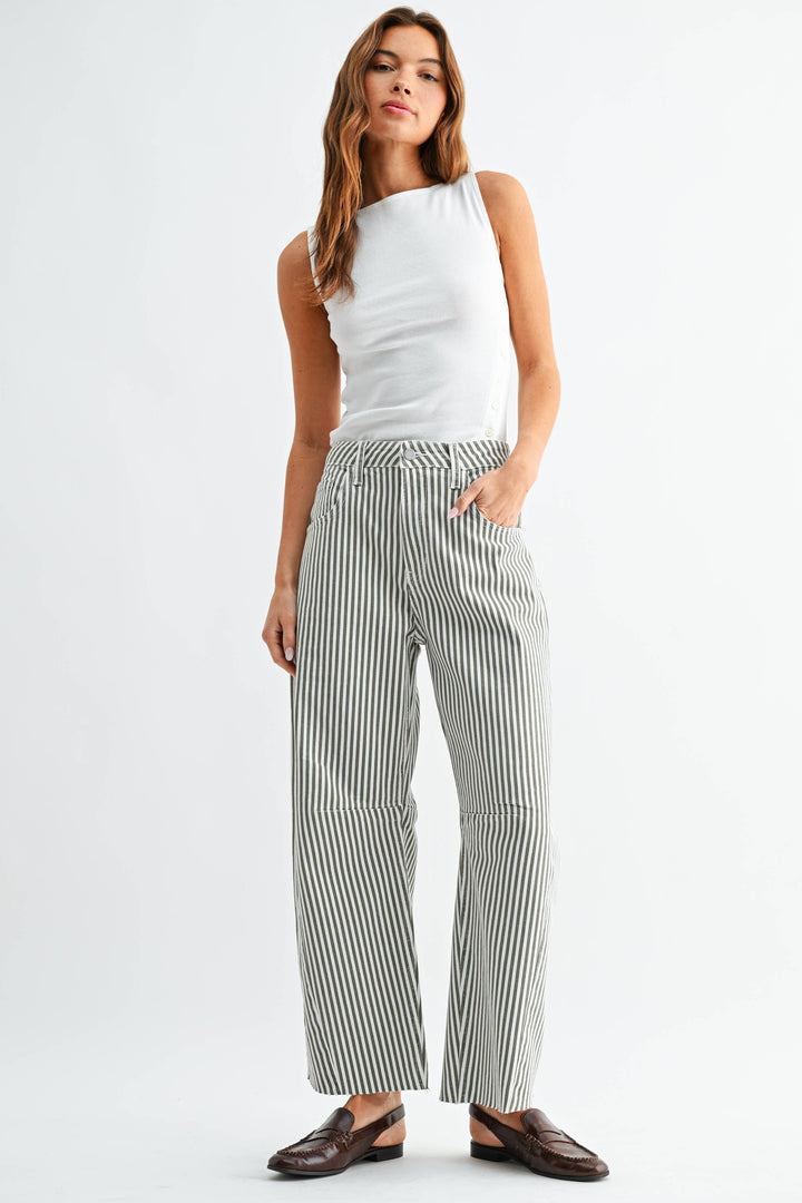 Barrel Jean w/ Seams