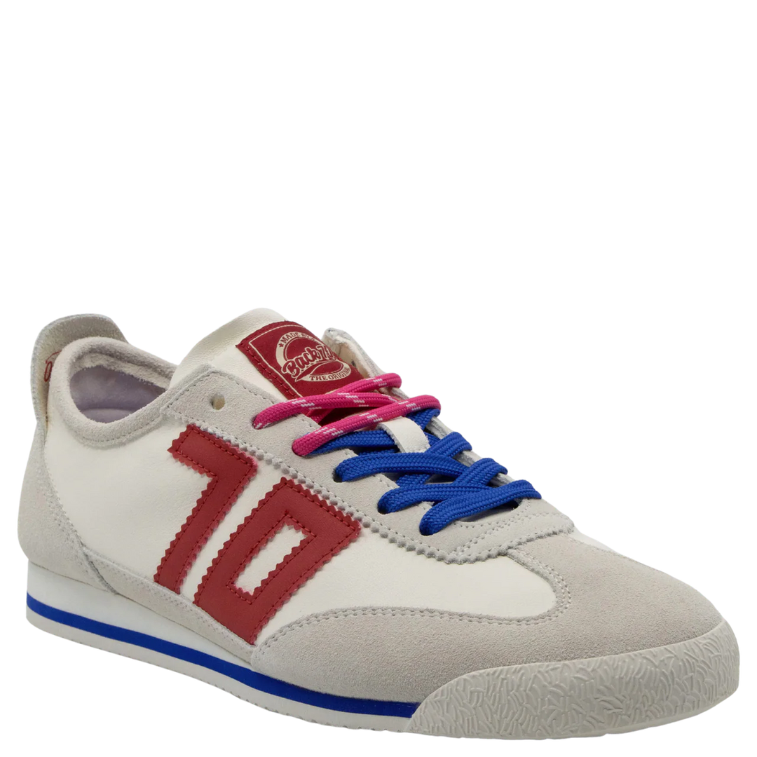 Leon in White Red Sneakers