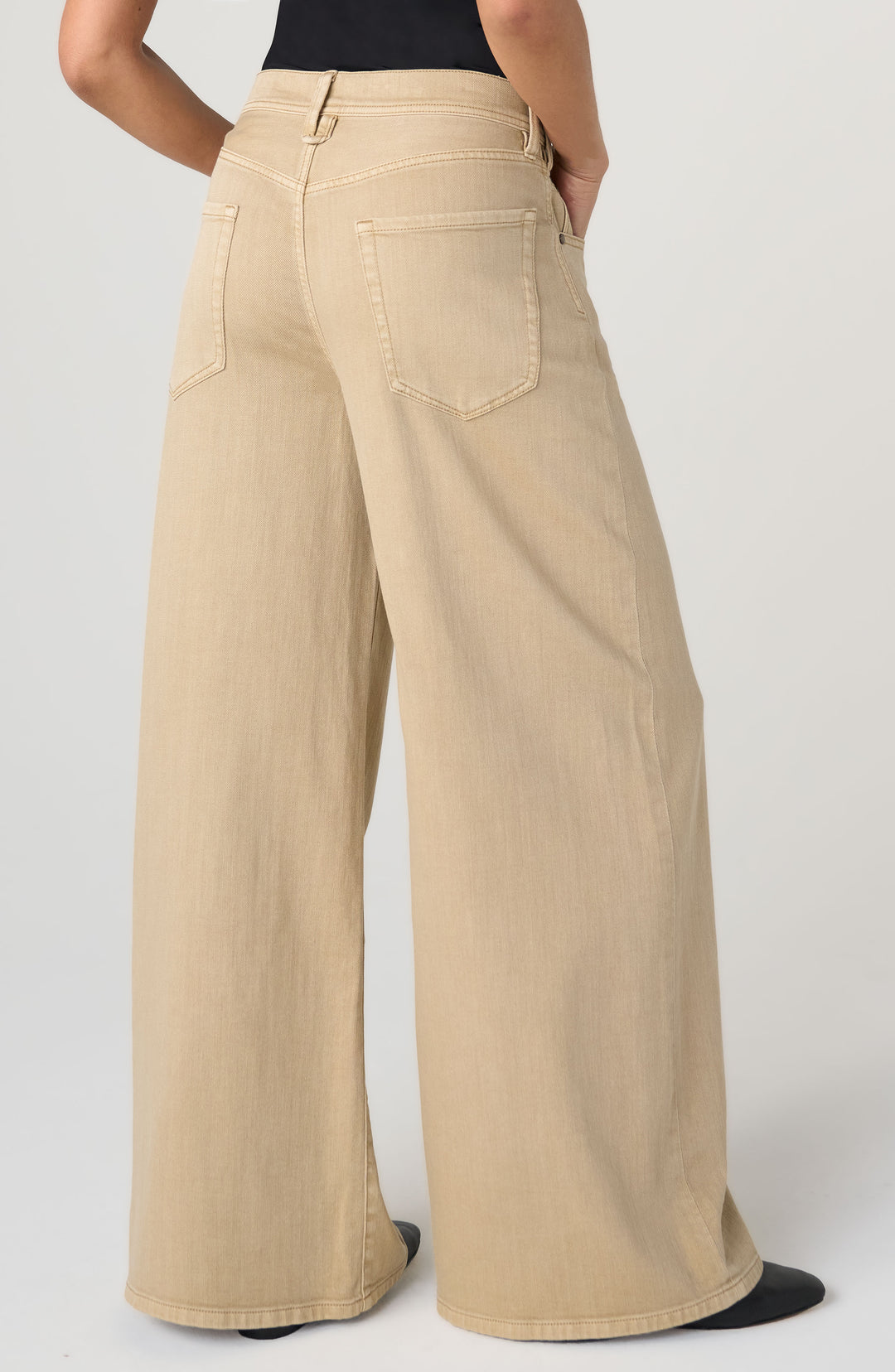Kit HR Relaxed Wide Leg 32 Inseam