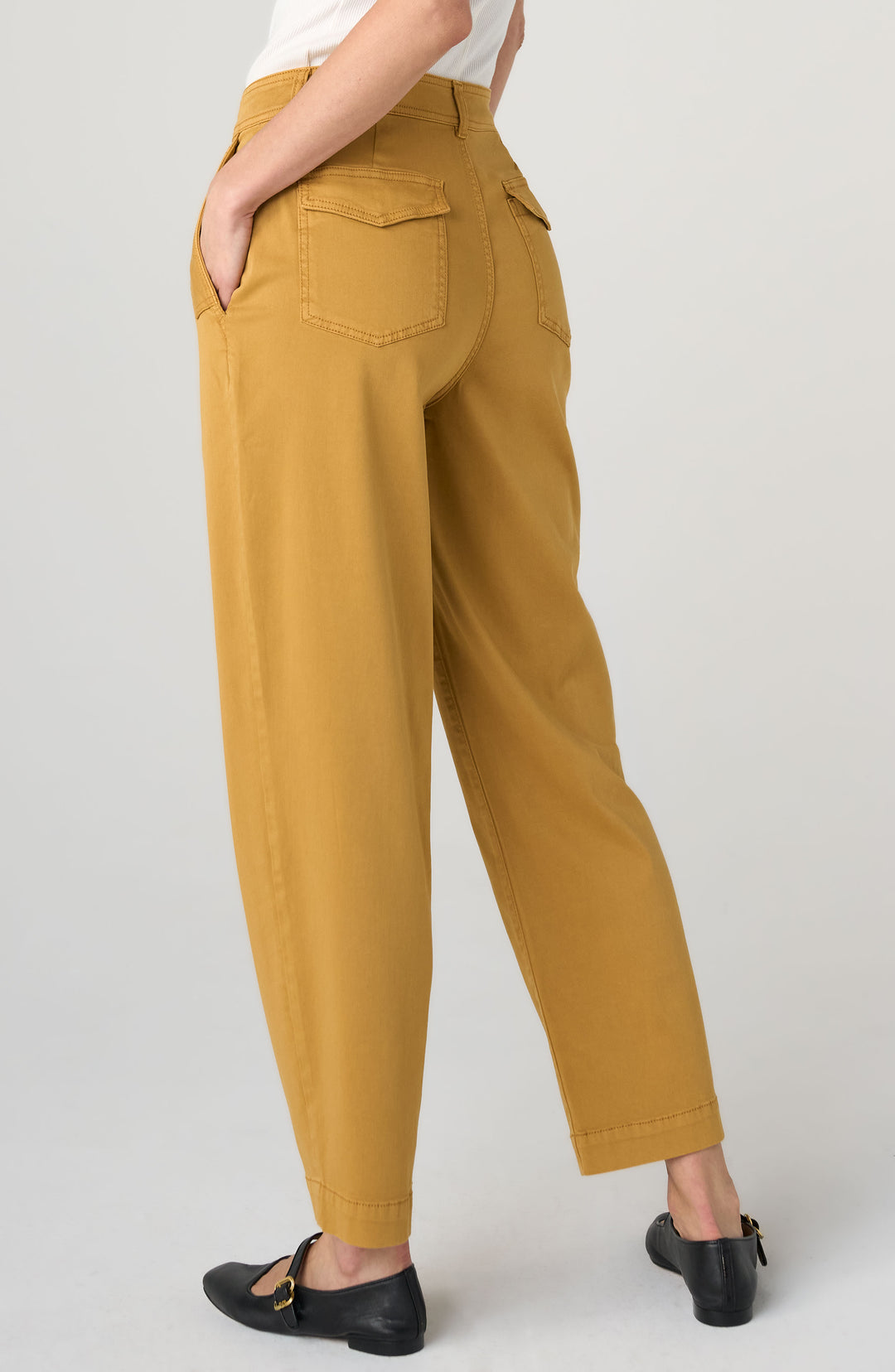 HR Pleated Trouser W Flap Pockets