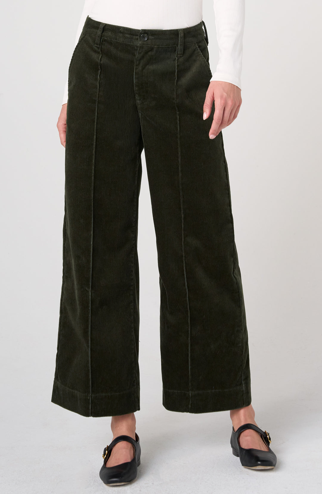 mid-rise crop wide leg w/ pintuck -27" ins
