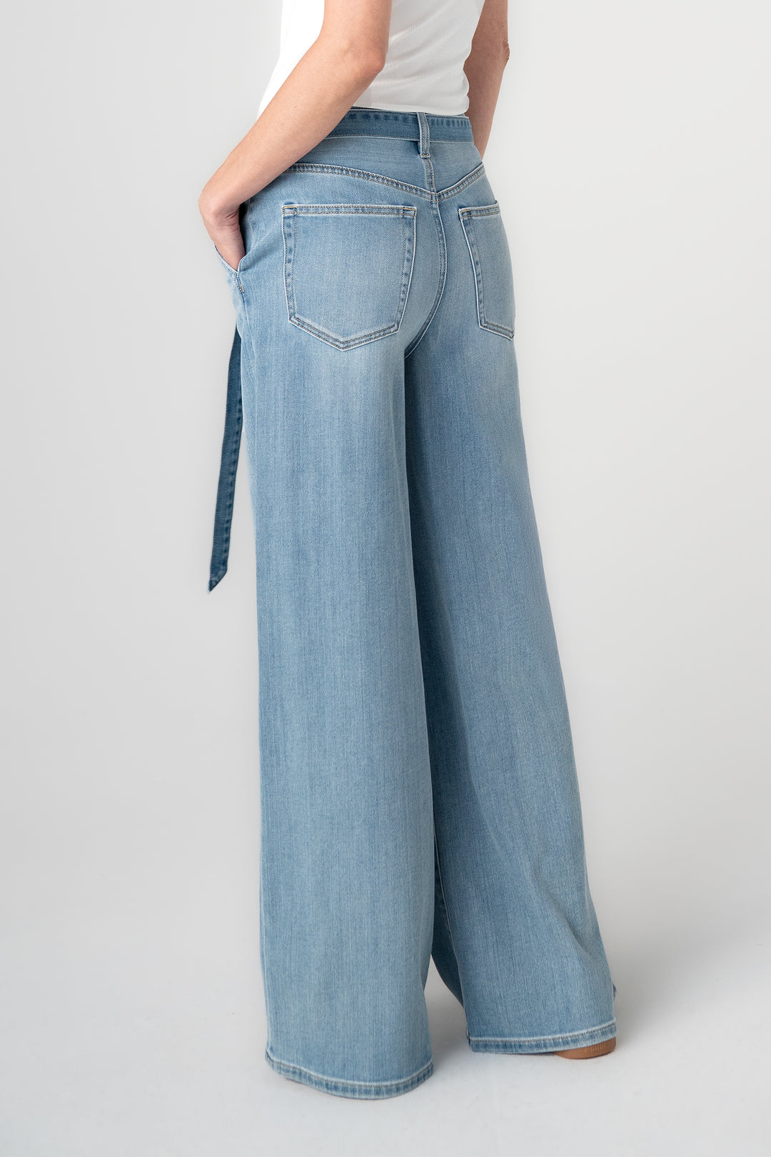 High Rise Super Stride w/ Belt (32" inseam)