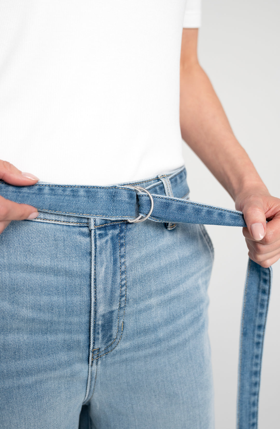 High Rise Super Stride w/ Belt (32" inseam)