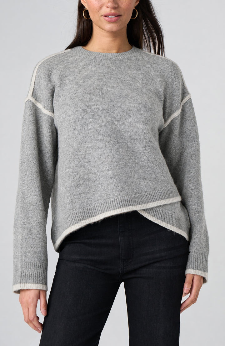 long slv crewneck sweater w cream tulip hem