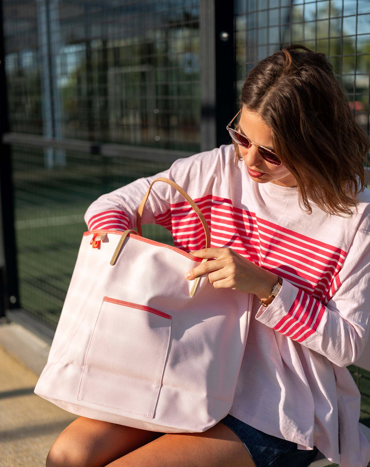 Le Canvas Tote Bag