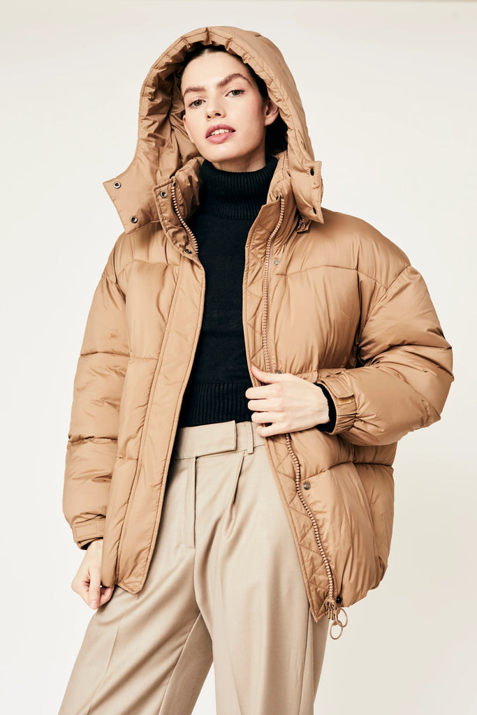 Avvocata Puffer Jacket – V2V Avvocata Puffer Jacket – V2V