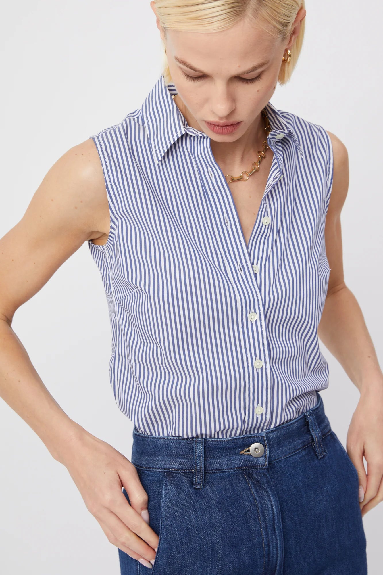 The Sleeveless Shirt
